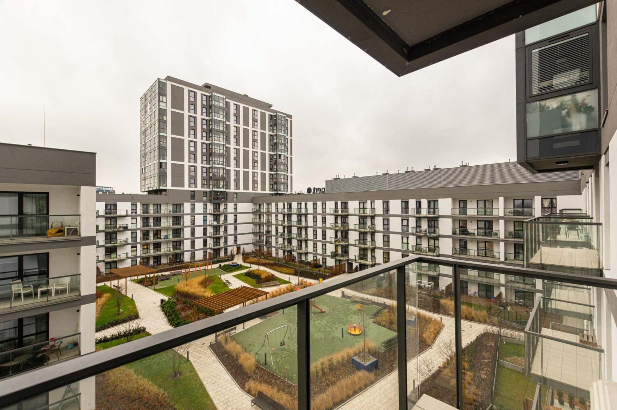 Galeria Rondo Wiatraczna Apartments Varşovia Exterior foto
