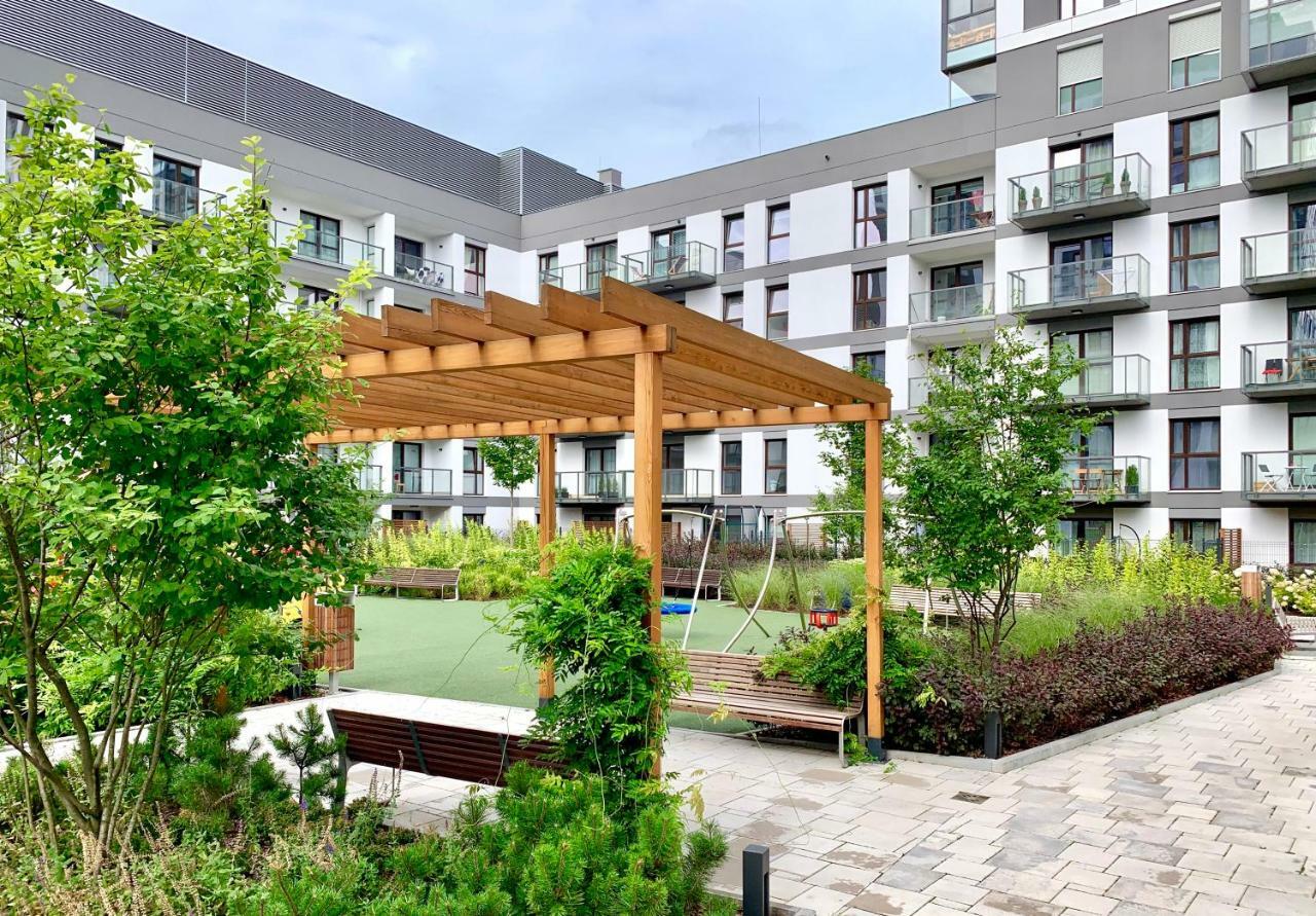 Galeria Rondo Wiatraczna Apartments Varşovia Exterior foto
