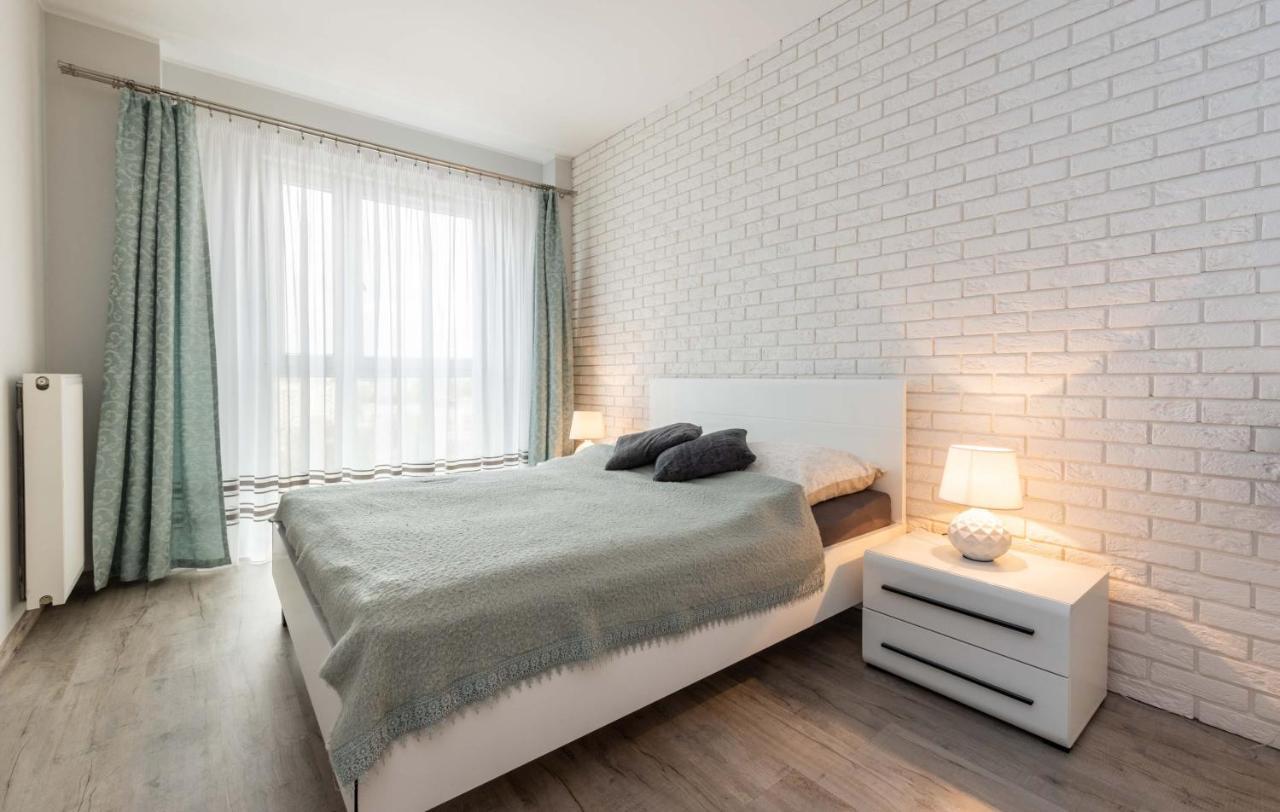 Galeria Rondo Wiatraczna Apartments Varşovia Exterior foto