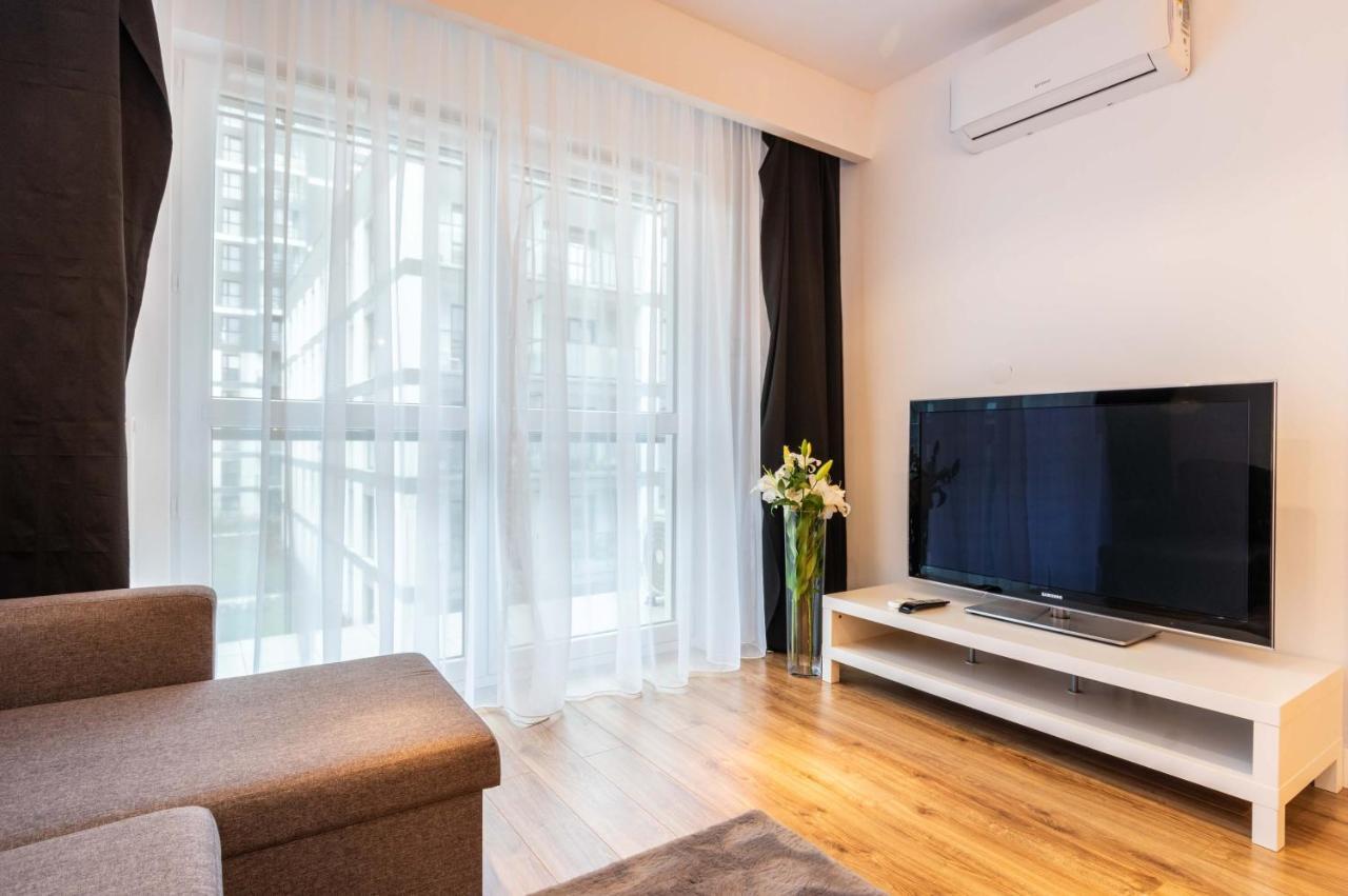 Galeria Rondo Wiatraczna Apartments Varşovia Exterior foto